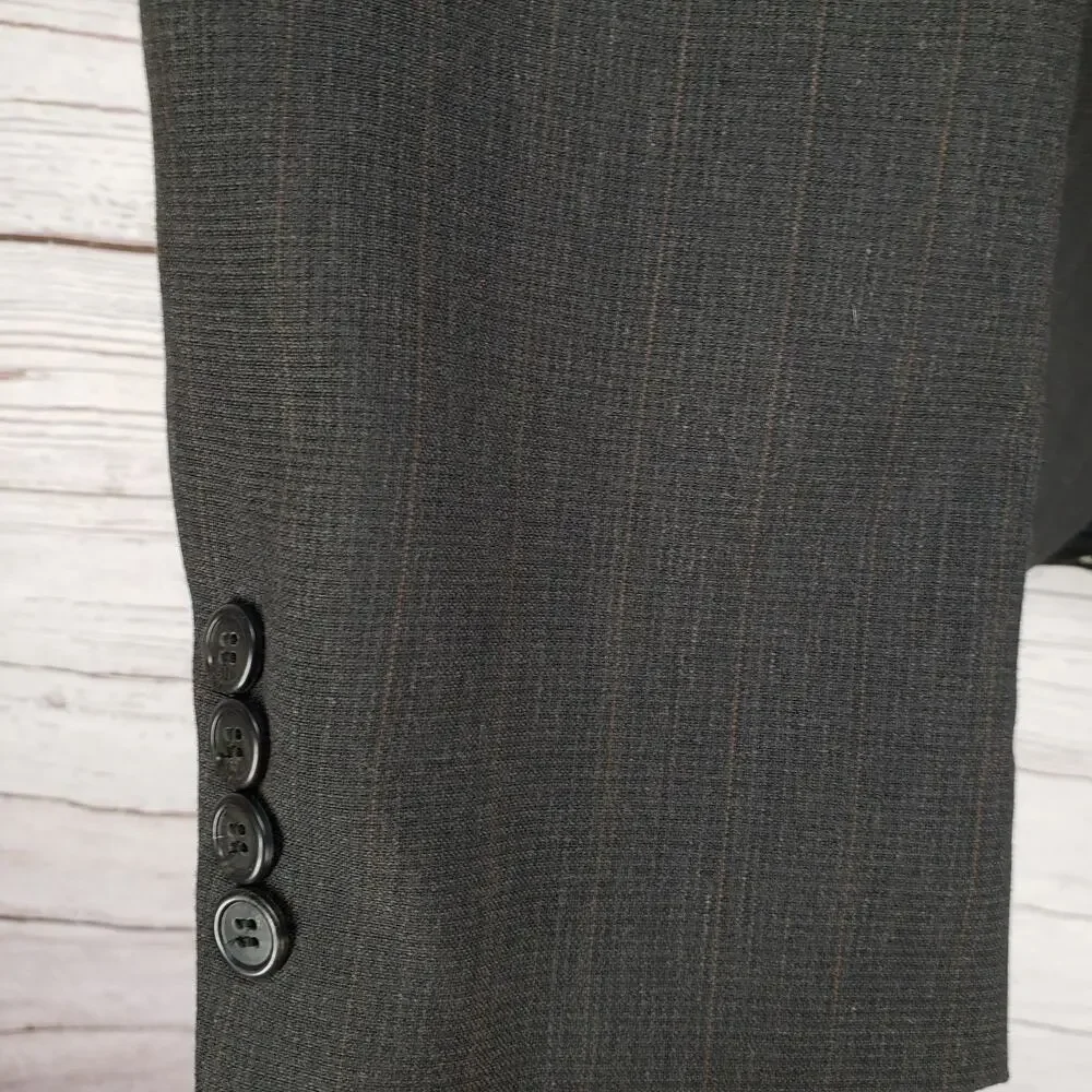 Kilburne and Finch Men's Gray Pinstriped Wool Blend Blazer Jacket Size 43R/W37